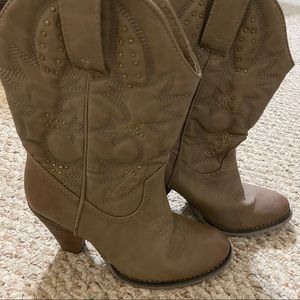 Very Volatile Dallas Cowboy Boots - size 6